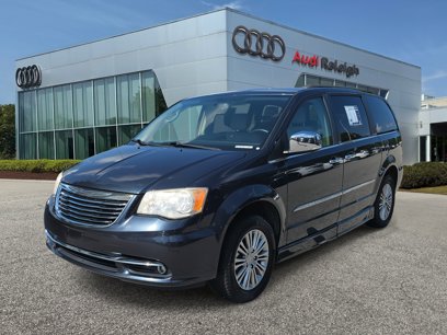 Used 2014 Chrysler Town & Country Touring-L w/ Driver Convenience Group