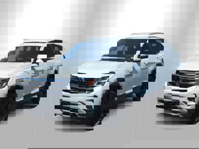 Used 2021 Volkswagen Atlas Cross Sport SE w/ 20" Black Wheels Package