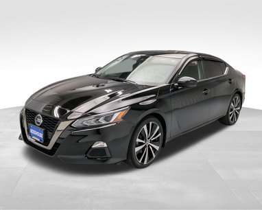 Used 2020 Nissan Altima 2.5 SR w/ Premium Package