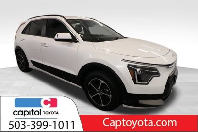 Used 2023 Kia Niro SX