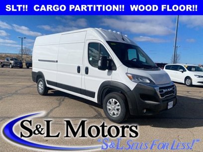 New 2025 RAM ProMaster 2500 w/ Quick Order Package 22G SLT