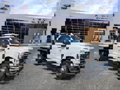 New 2024 Ford F350 XL w/ XL Chrome Package
