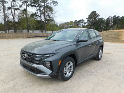 New 2025 Hyundai Tucson SE