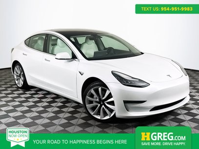 Used 2019 Tesla Model 3 Mid Range