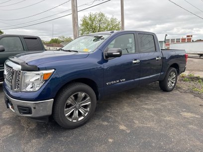 Used 2018 Nissan Titan SV w/ SV Convenience Package