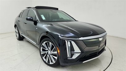 Used 2024 Cadillac Lyriq Luxury w/ LPO, Floor Liner Package