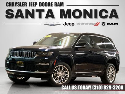 New 2023 Jeep Grand Cherokee Summit w/ Rear Seat Video Group I