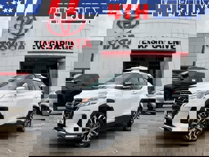 Used 2024 Nissan Kicks SV