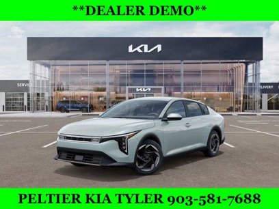 New 2025 Kia K4 EX