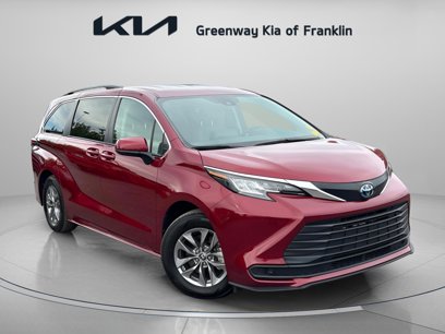 Used 2022 Toyota Sienna LE