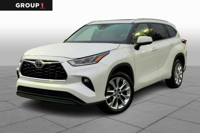 Used 2023 Toyota Highlander Limited