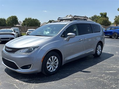 Used 2018 Chrysler Pacifica Touring-L