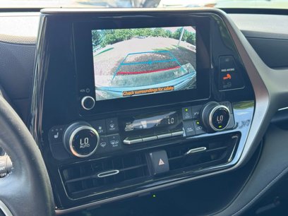Used 2023 Toyota Highlander XLE