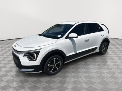 New 2025 Kia Niro LX