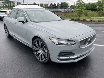 New 2025 Volvo S90 B6 Plus