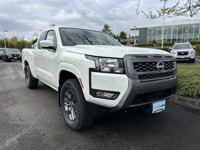 New 2025 Nissan Frontier SV w/ SV Convenience Package