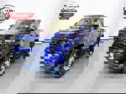 New 2025 Toyota Tacoma SR5