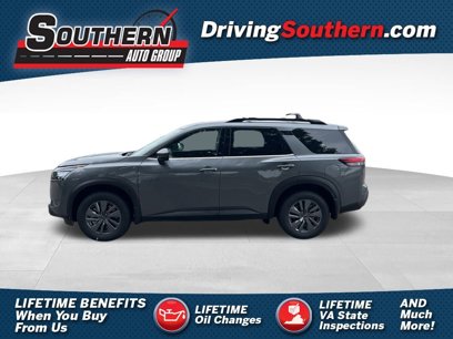 New 2025 Nissan Pathfinder SV w/ SV Premium Package