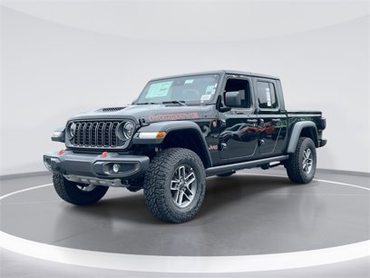 New 2025 Jeep Gladiator Mojave w/ Convenience Group