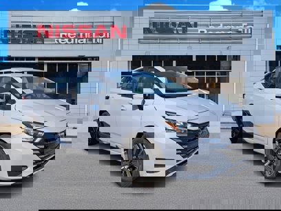 New 2025 Nissan Versa SV