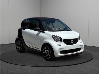 Used 2019 smart fortwo passion