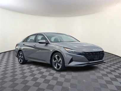 Used 2023 Hyundai Elantra SEL w/ Convenience Package