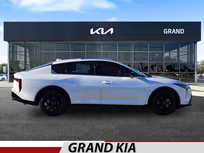 New 2025 Kia K4 GT-Line Turbo