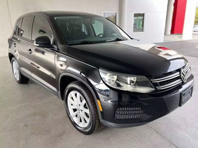 Used 2017 Volkswagen Tiguan Limited w/ Alloy Wheels Package