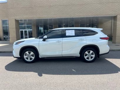 Used 2022 Toyota Highlander LE