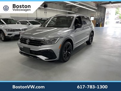 Used 2024 Volkswagen Tiguan SE R-Line