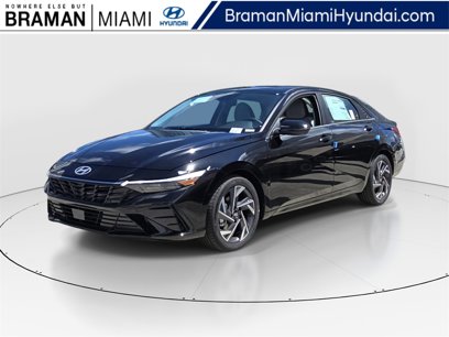 New 2025 Hyundai Elantra Limited w/ Cargo Package