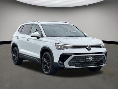 New 2025 Volkswagen Taos SE