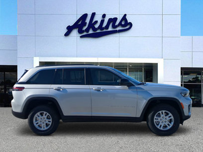 New 2025 Jeep Grand Cherokee Laredo