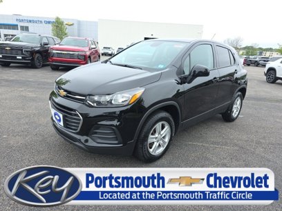 Used 2022 Chevrolet Trax LS w/ Tint and Cruise Package