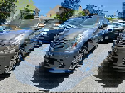 Used 2011 INFINITI G37 x w/ Premium Pkg