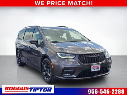 Used 2021 Chrysler Pacifica Touring w/ S Appearance Package