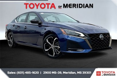 Used 2023 Nissan Altima 2.5 SR