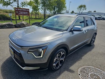 New 2025 Kia Niro EX Touring