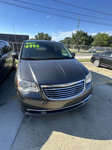 Used 2015 Chrysler Town & Country Touring w/ Driver Convenience Group