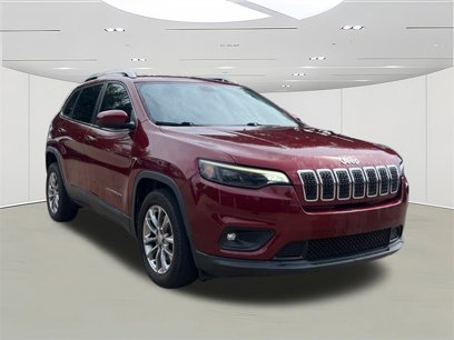 Used 2019 Jeep Cherokee Latitude Plus w/ Comfort/Convenience Group
