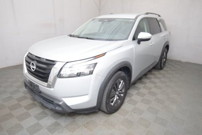 Used 2022 Nissan Pathfinder SV