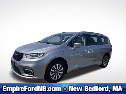 Used 2021 Chrysler Pacifica Touring-L