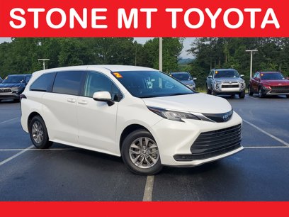 Used 2022 Toyota Sienna LE