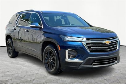 Used 2023 Chevrolet Traverse LT