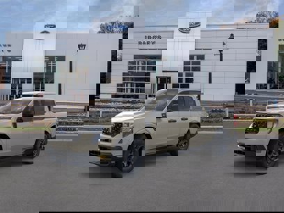 New 2025 Ford Maverick XLT w/ XLT Luxury Package