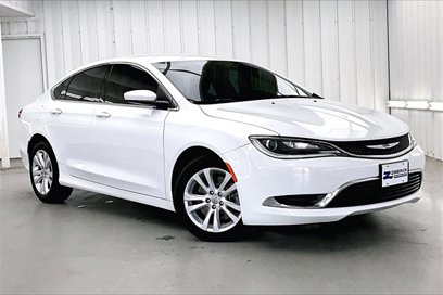 Used 2016 Chrysler 200 Limited w/ Convenience Group