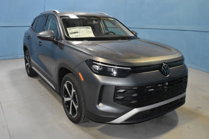 New 2025 Volkswagen Tiguan SE