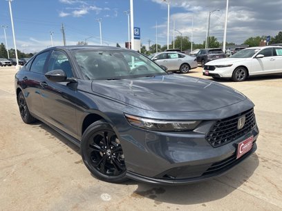 New 2025 Honda Accord SE