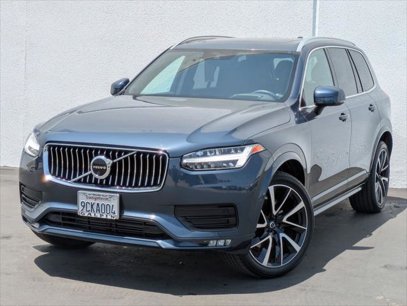 Used 2022 Volvo XC90 T6 Momentum