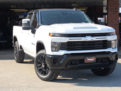 Used 2025 Chevrolet Silverado 2500 Custom w/ Custom Convenience Package